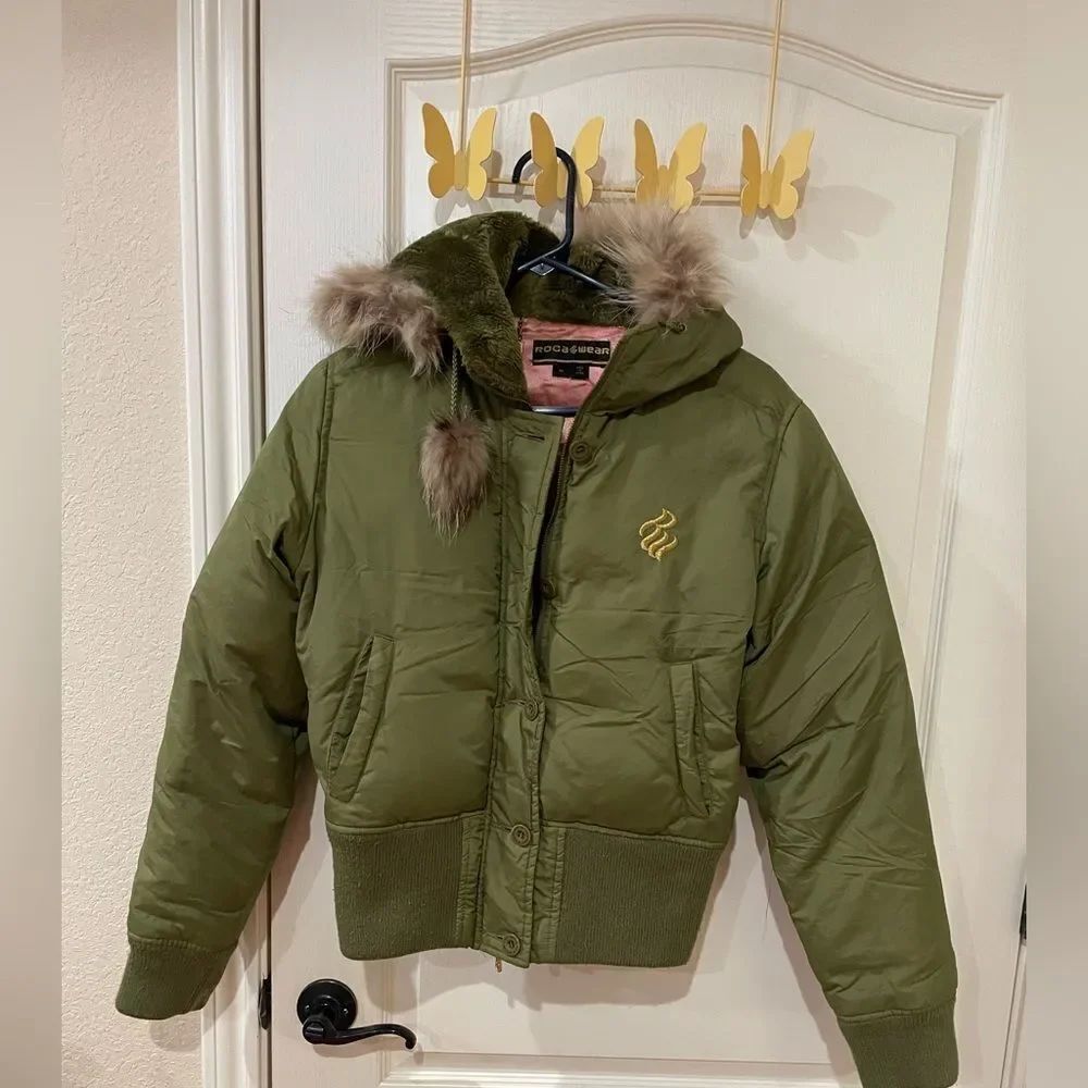 Rocawear Y2K  Puffer Jacket with Faux Fur Hood